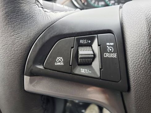 Certified 2022 Chevrolet Trax LT w/ LT Convenience Package image 24