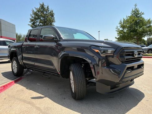 Used 2024 Toyota Tacoma SR5 RWD image 4