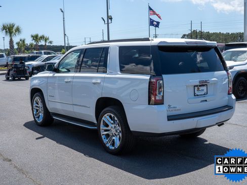 Used 2017 GMC Yukon SLT w/ Premium Edition image 5
