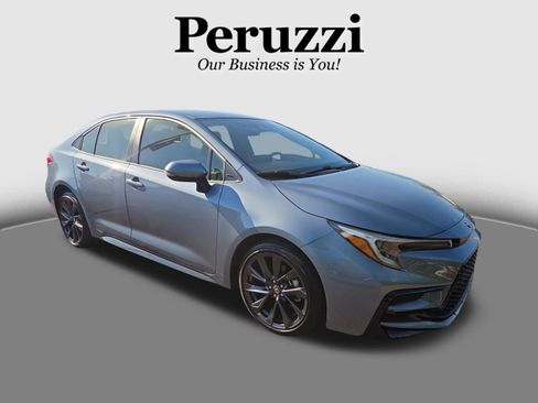 Certified 2023 Toyota Corolla SE FWD image 1