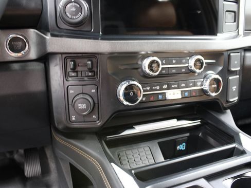 Used 2024 Ford F250 Platinum AWD/4WD image 72