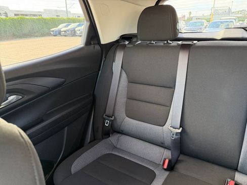 Used 2025 Chevrolet TrailBlazer LT image 37