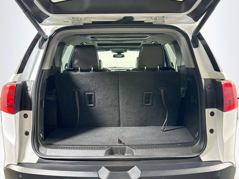 Used 2019 GMC Acadia SLT w/ Black Edition FWD image 34