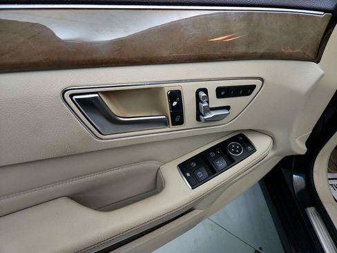 Used 2014 Mercedes-Benz E 350 Sedan image 23