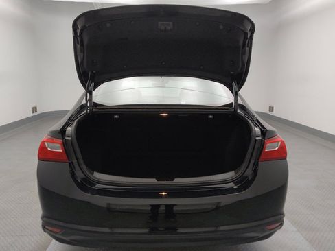 Used 2024 Chevrolet Malibu LT image 29