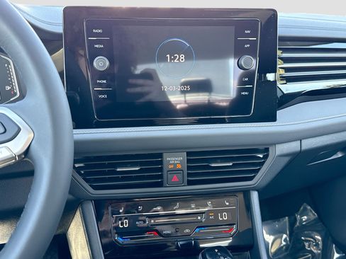 New 2026 Volkswagen Jetta SEL image 28