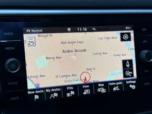 Used 2020 Volkswagen Atlas Cross Sport SEL Premium AWD/4WD image 18