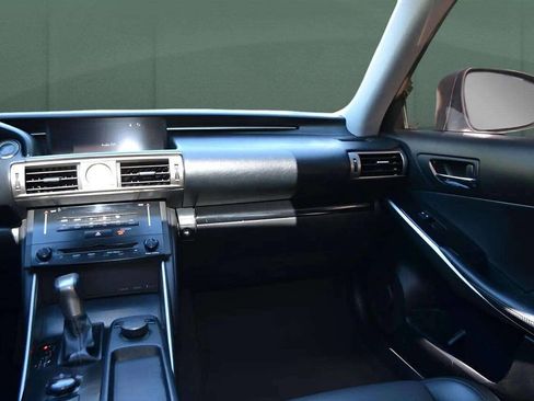 Used 2014 Lexus IS 250 image 25