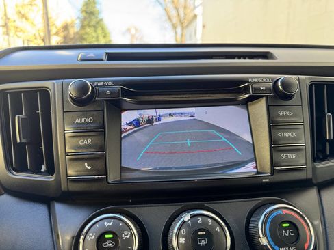 Used 2017 Toyota RAV4 LE image 33