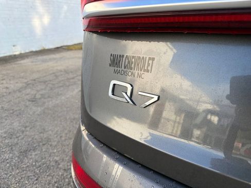 Used 2021 Audi Q7 3.0T Premium Plus w/ Premium Plus Package AWD/4WD image 18
