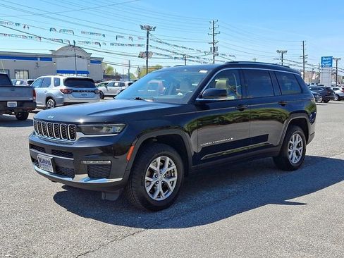 Used 2022 Jeep Grand Cherokee L Limited AWD/4WD image 3