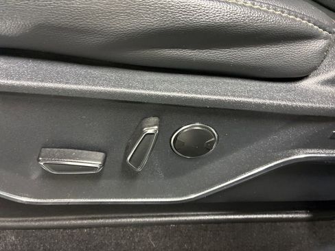 Used 2022 Ford F150 Lariat w/ Equipment Group 502A High image 12