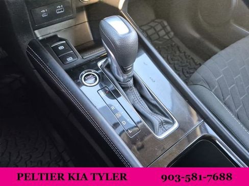 Used 2021 Nissan Kicks SV image 37