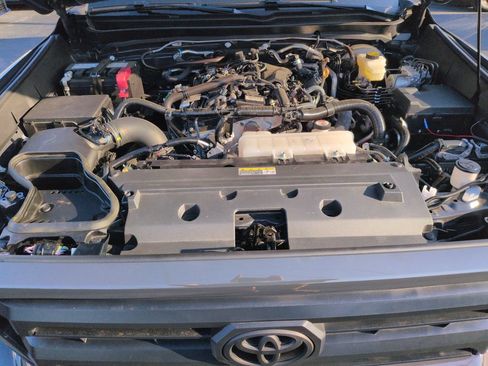 Used 2026 Toyota Tacoma SR5 AWD/4WD image 22