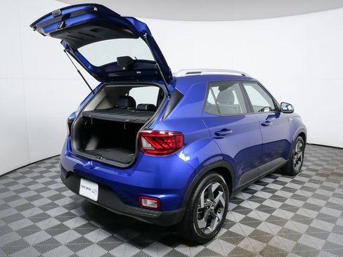 Used 2023 Hyundai Venue Limited w/ Cargo Package image 26