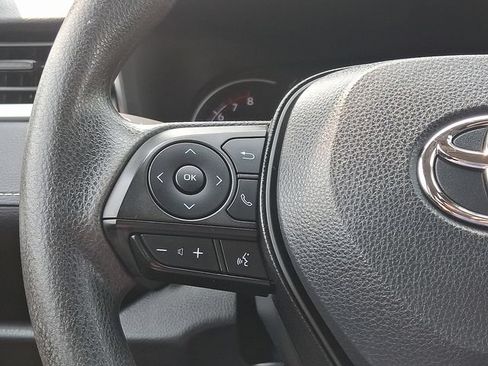 Used 2024 Toyota RAV4 XLE AWD/4WD image 20