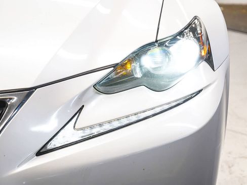 Used 2016 Lexus IS 350 w/ Navigation System Package image 7