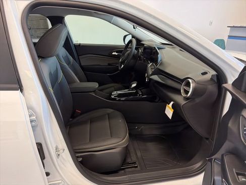 New 2026 Chevrolet Trax ACTIV w/ Driver Confidence Package image 21