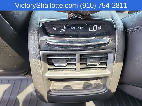 Used 2019 Cadillac XT5 Premium Luxury FWD image 26