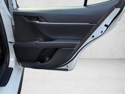 Used 2022 Toyota Camry SE FWD image 25