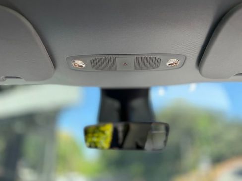 Used 2021 Tesla Model Y Long Range image 49