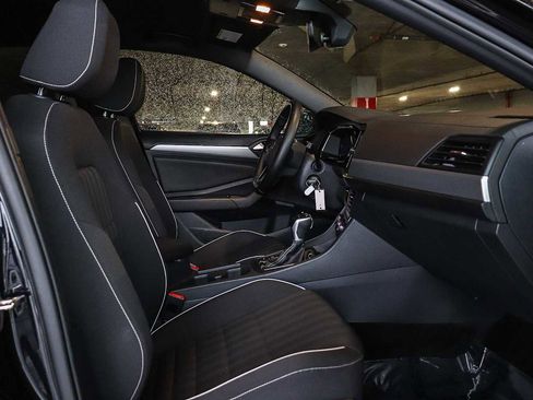 Certified 2023 Volkswagen Jetta Sport image 17