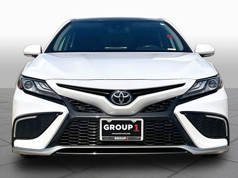 Used 2023 Toyota Camry XSE FWD image 4