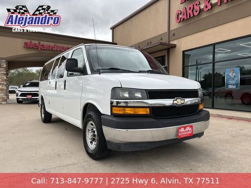 Used 2018 Chevrolet Express 3500 LT w/ LT Preferred Equipment Group image 1