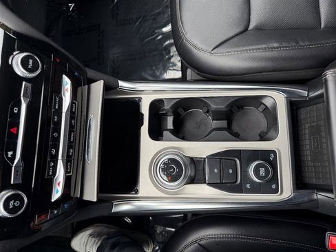 Used 2021 Ford Explorer Limited image 38