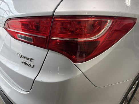 Used 2016 Hyundai Santa Fe Sport AWD/4WD image 11