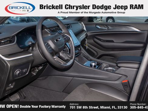 New 2025 Jeep Grand Cherokee L Altitude image 16