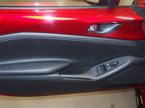 New 2025 MAZDA MX-5 Miata RF Grand Touring w/ Appearance Package image 4