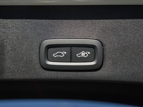 New 2026 Volvo XC40 B5 Plus w/ Protection Package Premier image 11