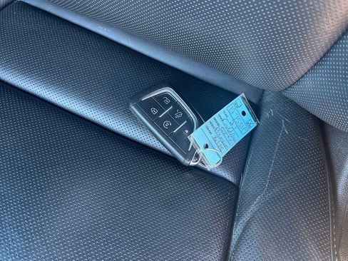 Used 2021 Cadillac CT4 Premium Luxury image 34