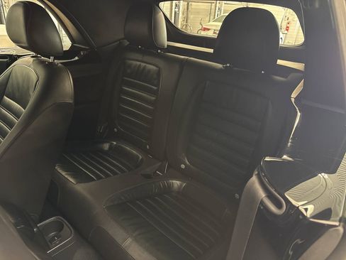 Used 2014 Volkswagen Beetle R-Line FWD image 29