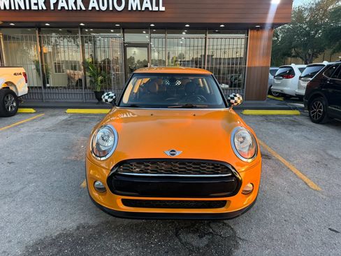 Used 2017 MINI Cooper 2-Door Hardtop FWD image 2