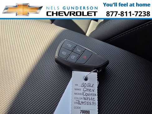 New 2026 Chevrolet Equinox LT w/ Convenience Package II AWD/4WD image 32