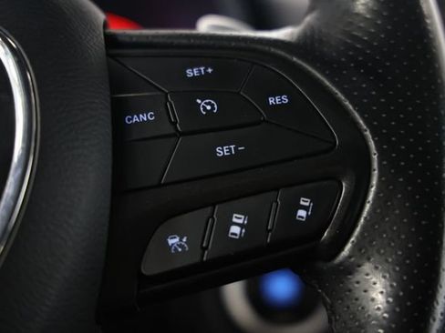 Used 2020 Dodge Durango R/T w/ Technology Group AWD/4WD image 34