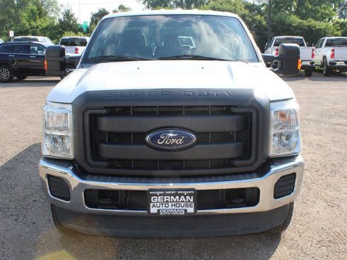 Used 2015 Ford F250 XL w/ Power Equipment Group AWD/4WD image 2