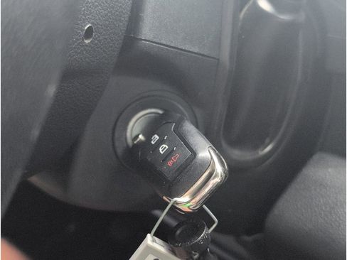 Used 2021 Ford F250 Lariat w/ Chrome Package image 23