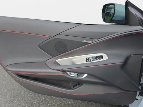 Used 2023 Chevrolet Corvette Z06 RWD image 24