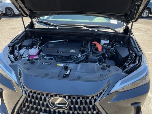 Used 2025 Lexus NX 350h AWD w/ Accessory Package (Z2) image 23