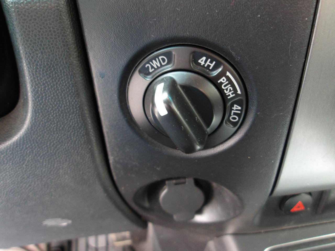 Used 2011 Nissan Titan S AWD/4WD image 19