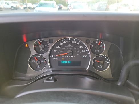 Used 2020 GMC Savana 2500 Extended w/ Driver Convenience Package image 22