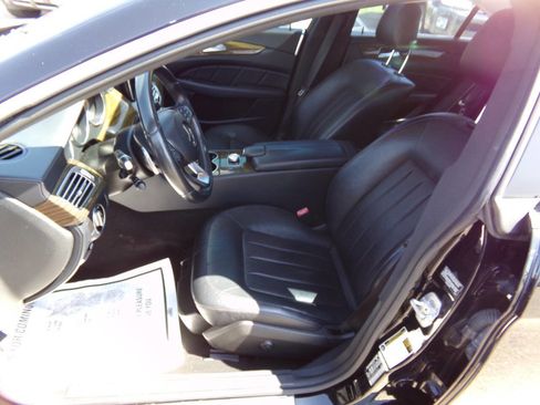 Used 2015 Mercedes-Benz CLS 400 image 8