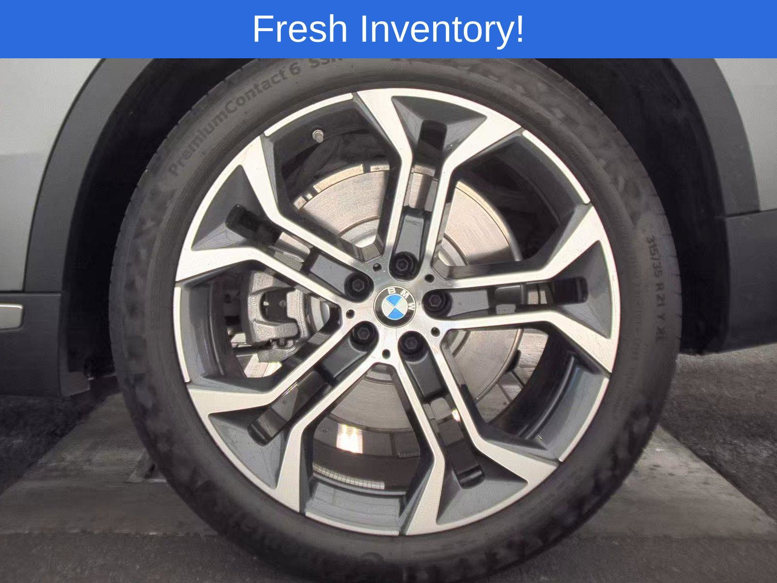 Used 2026 BMW X5 xDrive50e AWD/4WD image 12