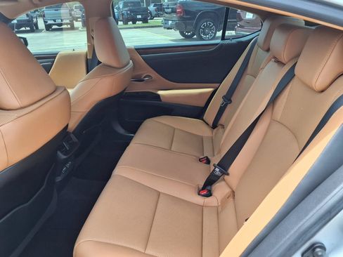 Used 2022 Lexus ES 350 w/ Premium Package FWD image 24