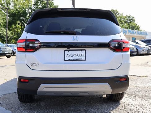 New 2025 Honda Pilot EX-L image 6