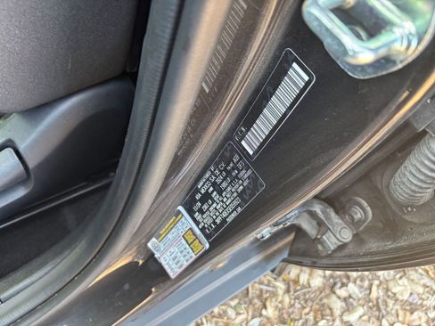 Used 2025 Kia K4 LXS image 32