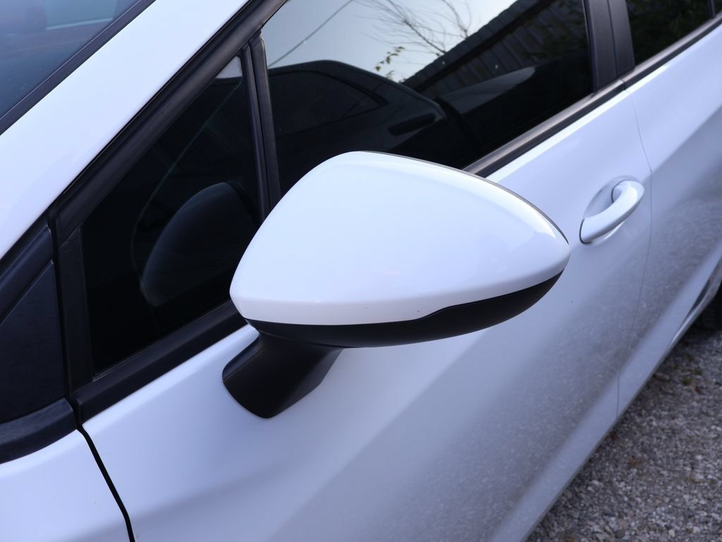 Used 2019 Chevrolet Cruze Sedan FWD image 17
